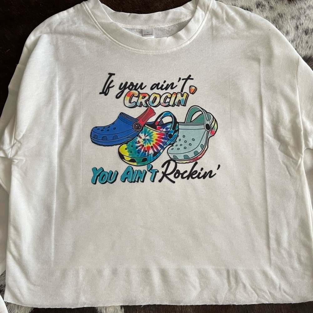 Cropped sweatshirt large